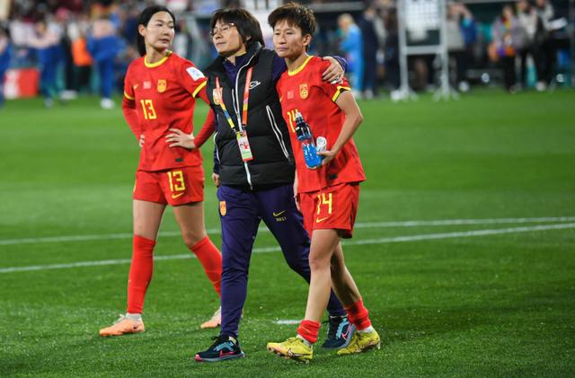 关于热门球队争锋摆阵：女足赛场强队对决的信息